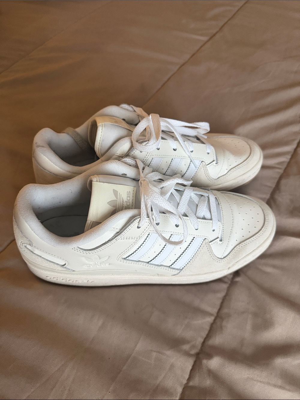 adidas White Low-Top mens Sneakers with Three Stripes